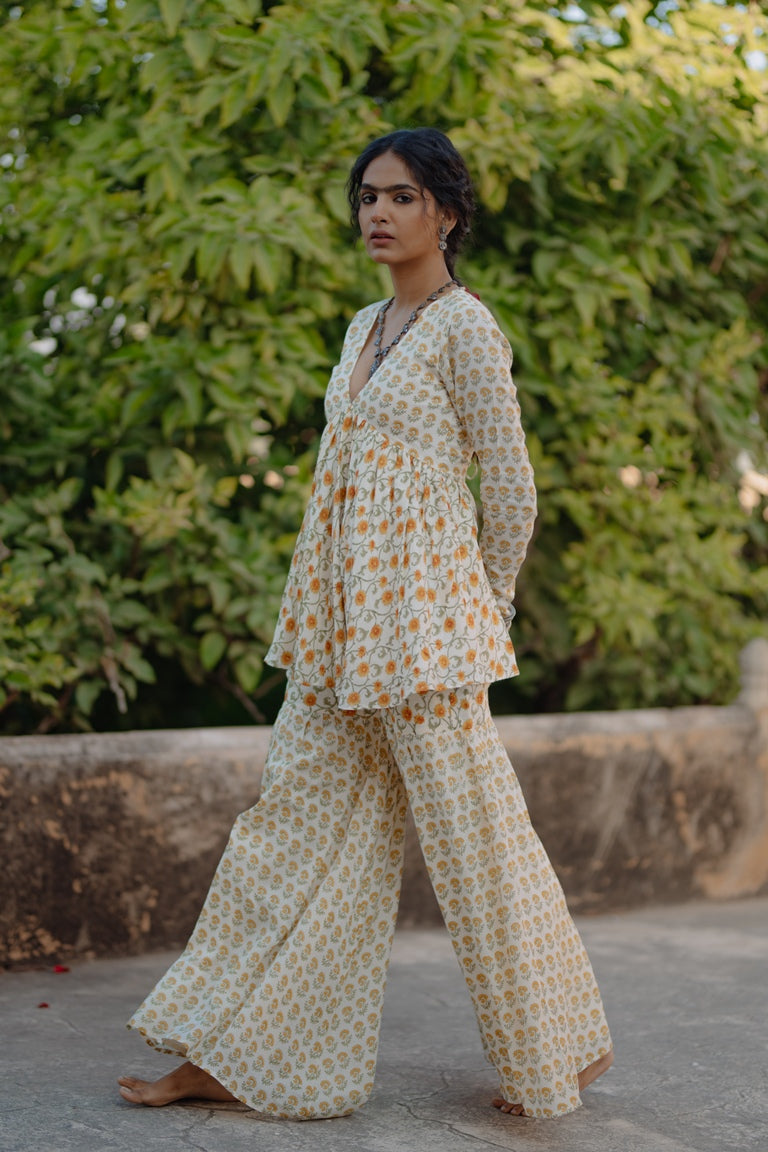 ROOP SHARARA SET