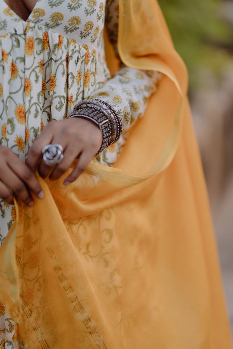 ROOP SHARARA SET