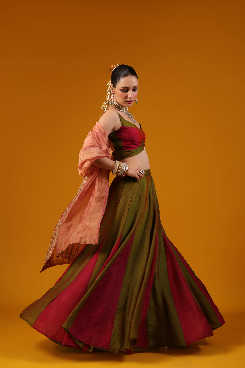 SAKHI LEHNGA SET