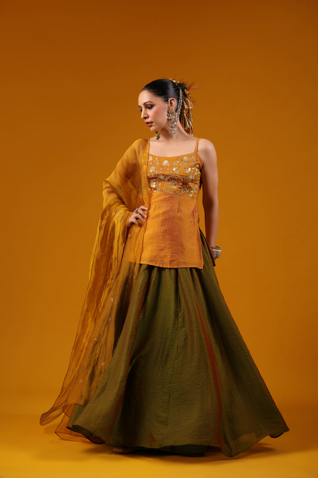 MEENA LEHNGA SET