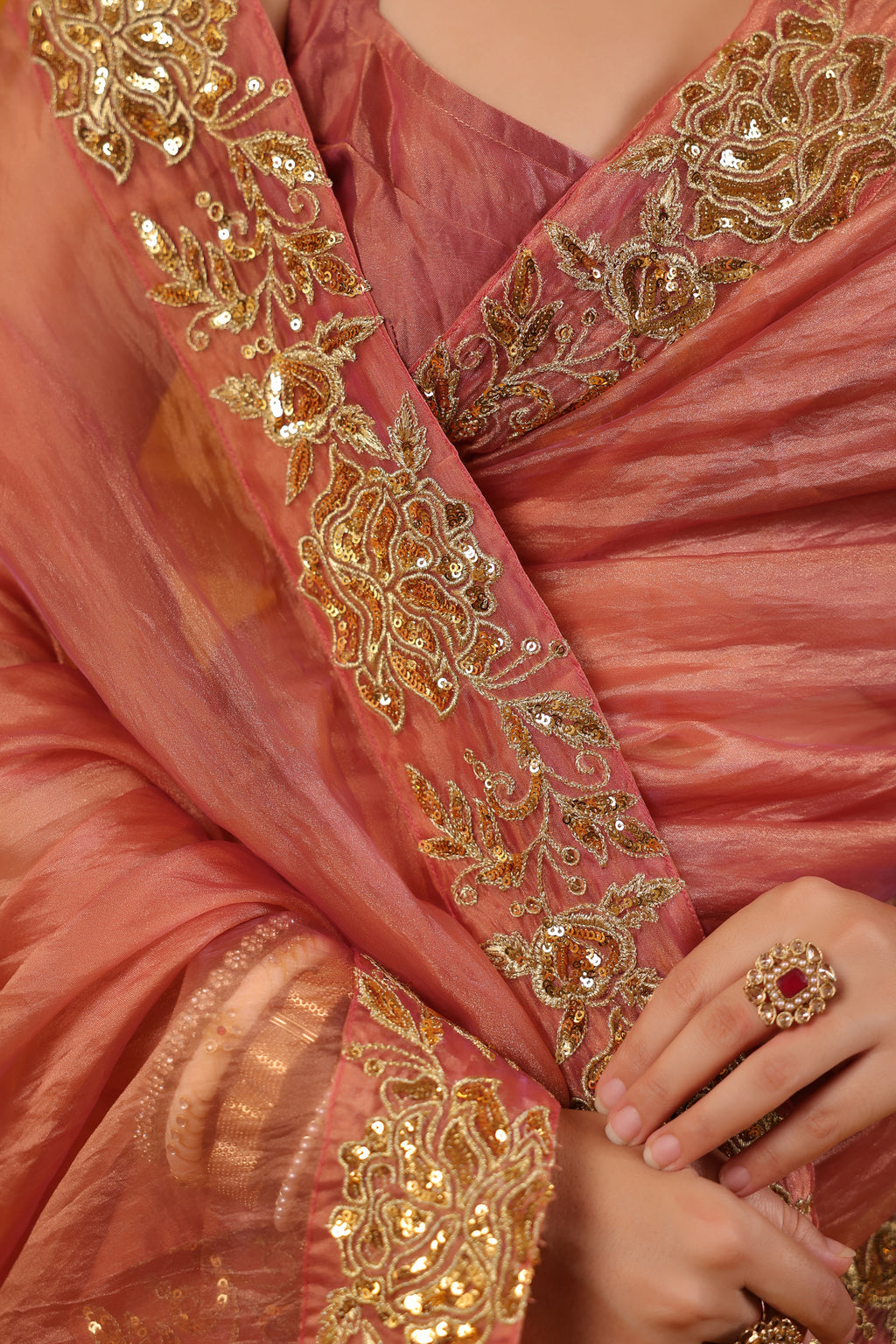 MEHKI SAREE