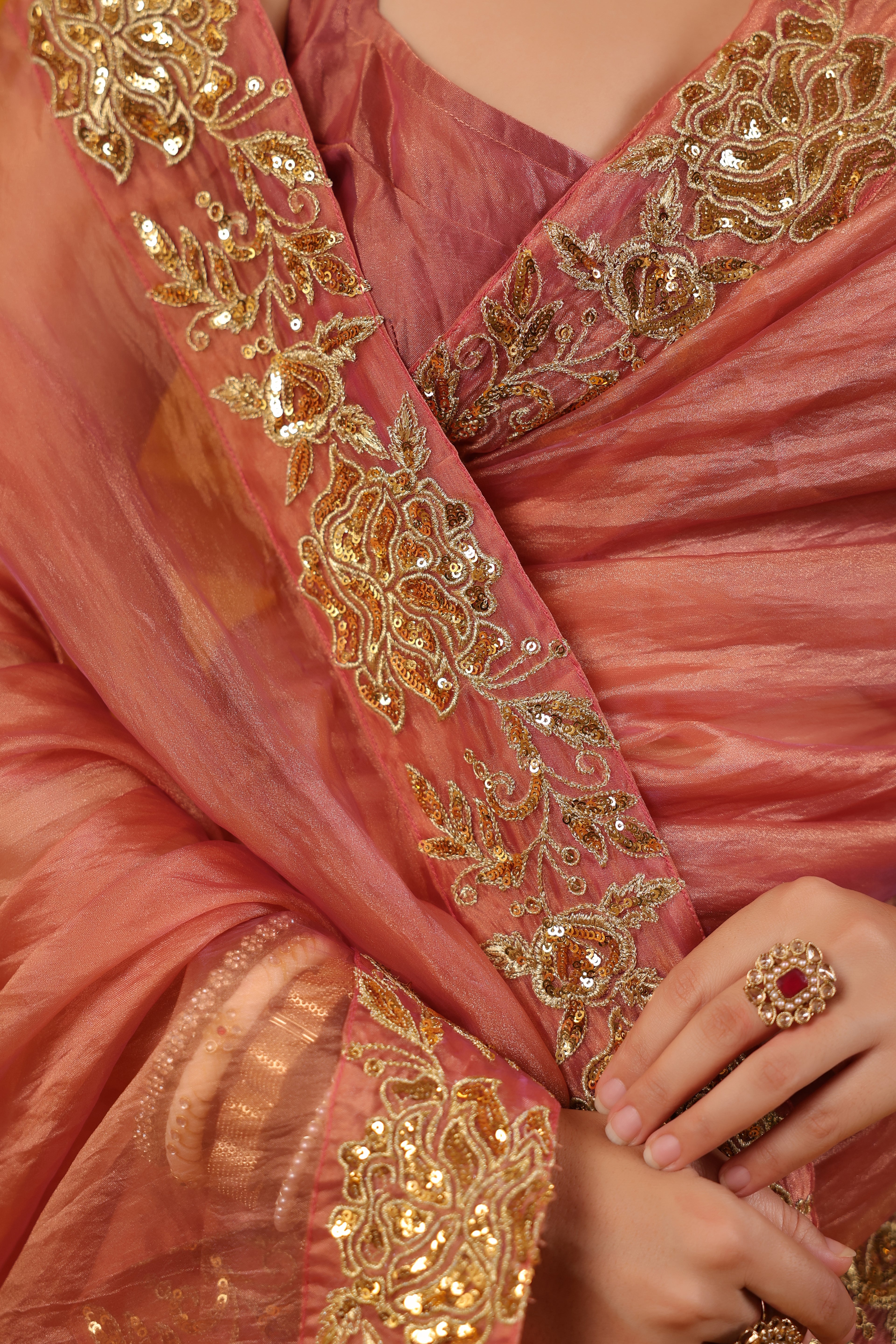 MEHKI SAREE